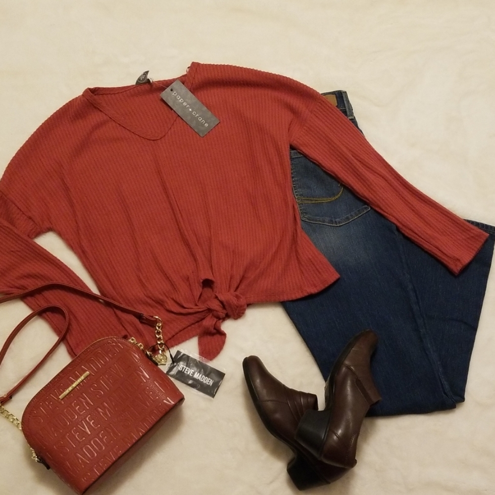 Long Sleeve Rust V-Neck Top Size S